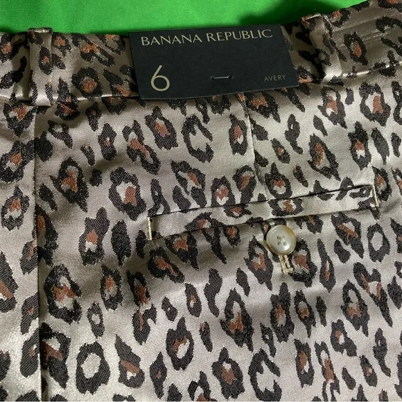 Banana Republic Avery size 6 Leopard / Cheetah Print Pants - Picture 4 of 7